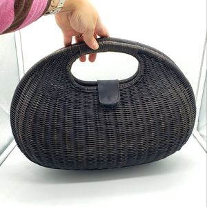 UNIQUE 80s Wicker Purse